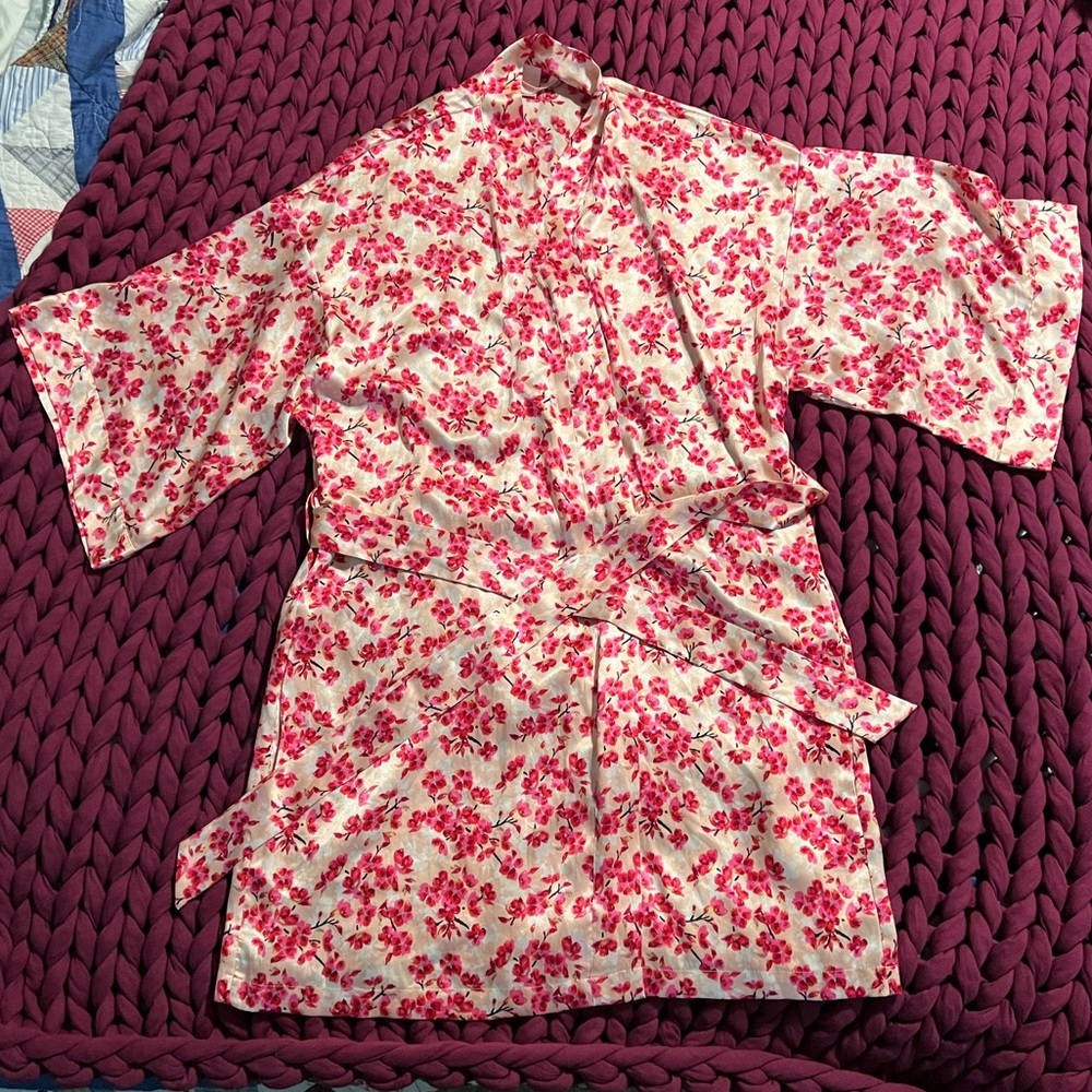 Victoria’s Secret silky cherry blossom satin robe, size S